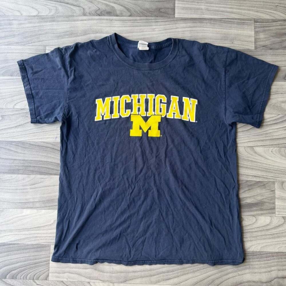 Gildan University of Michigan Wolverines Navy Blue T-Shirt